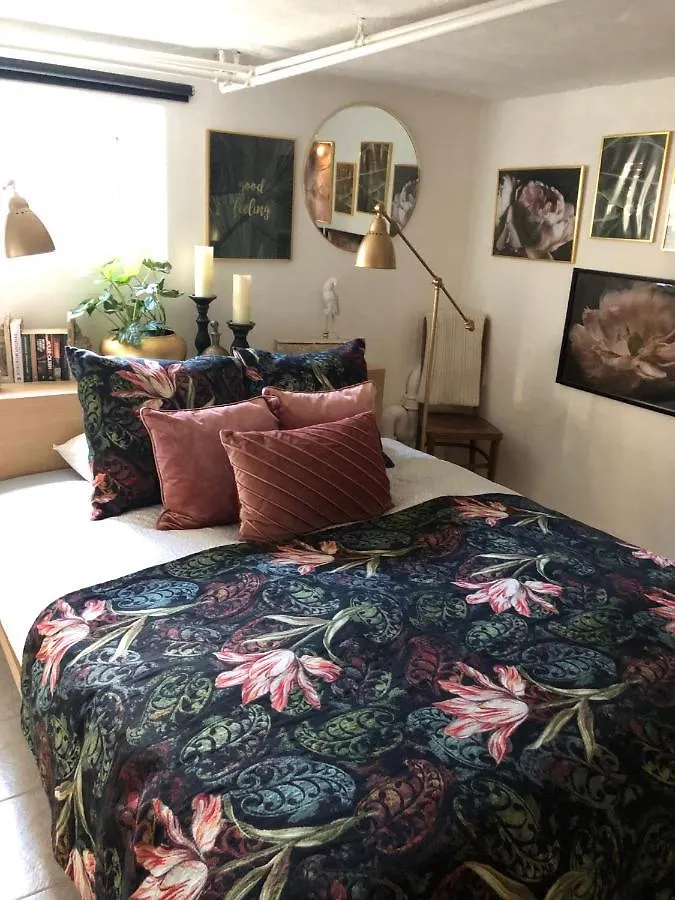 Suite Apartment With Garden And All Amenities Мальмё